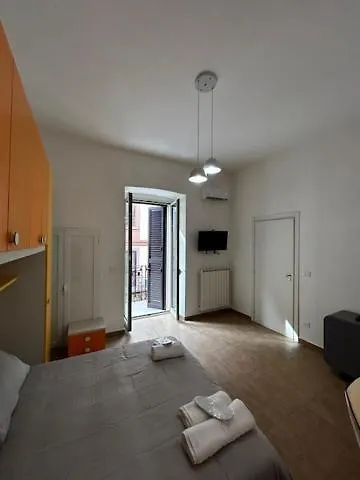 Al Piccone 아파트